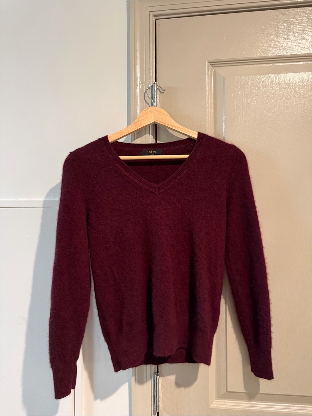 Quince Women's V‑Neck Sweater in Burgundy, Size XS
